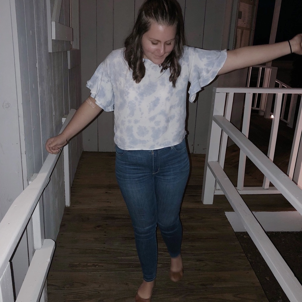 Super cute blouse!